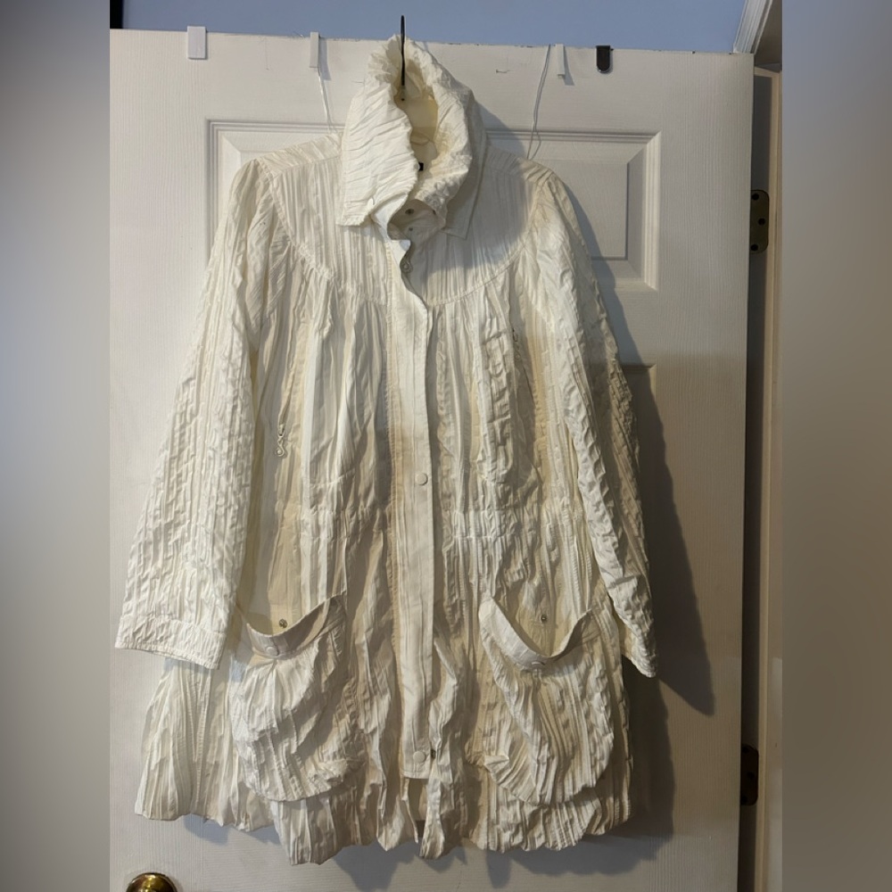 Samuel Dong Cream Trench Coat
